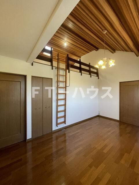 こてはし台戸建の寝室