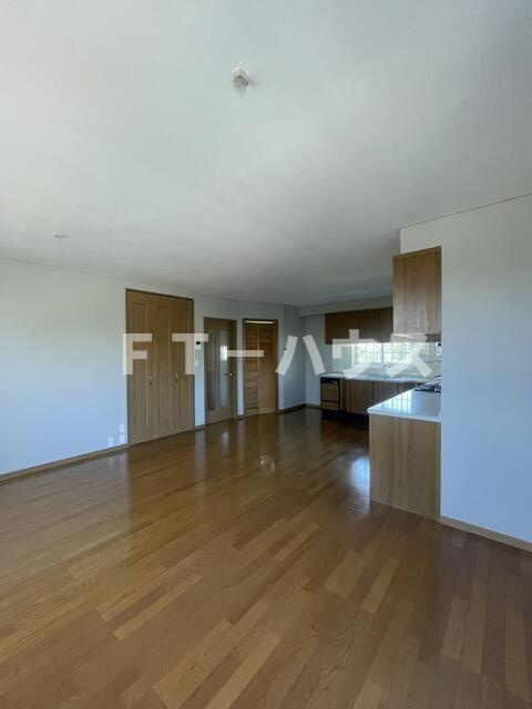 こてはし台戸建の居間・リビング