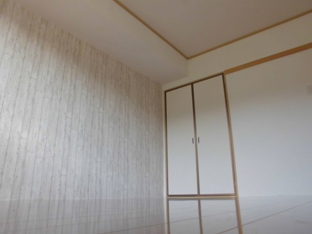 カネダイハウス３の洋室