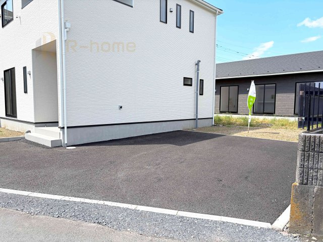 筑西市二木成第2　新築戸建て　1号棟の駐車場|カースペースは2台お停めいただけます♪