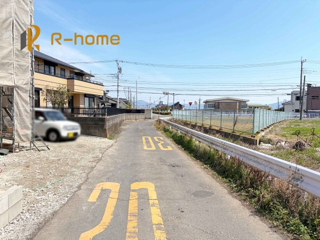 筑西市二木成第2　新築戸建て　1号棟の前面道路含む現地写真|周辺環境も併せて案内致します♪
ぜひ現地へお越しください♪