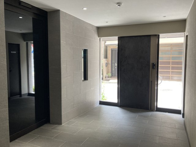 ドムス・スタイル両国のロビー