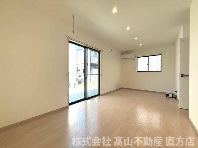 GND戸建てAの居間・リビング