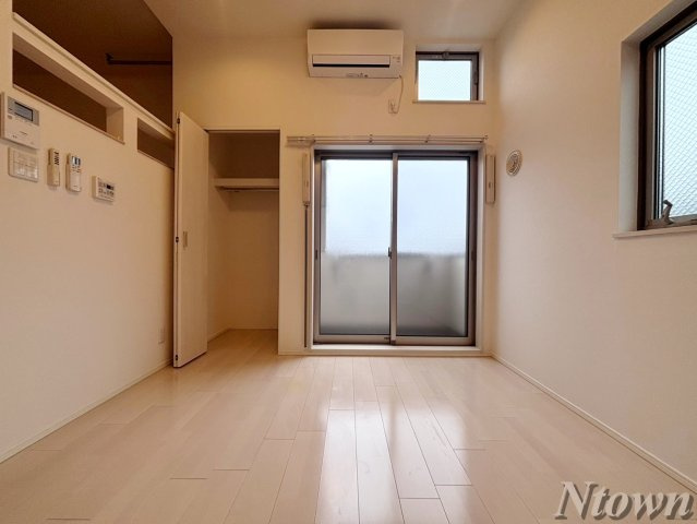 【居間・リビング】 | サダルスウド | ゆったり過ごせる居間です