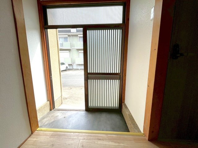２０２６年３月リフォーム完了◆地下鉄東西線「小野」駅徒歩９分◆山科区小野荘司町の玄関|玄関
