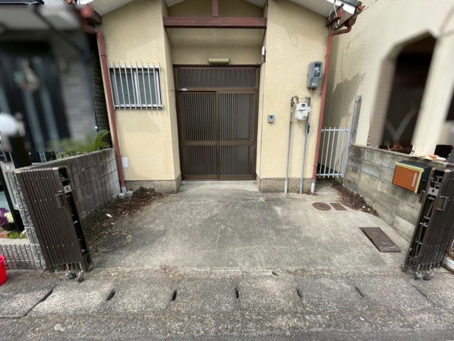 ２０２６年３月リフォーム完了◆地下鉄東西線「小野」駅徒歩９分◆山科区小野荘司町の外観|駐輪スペース