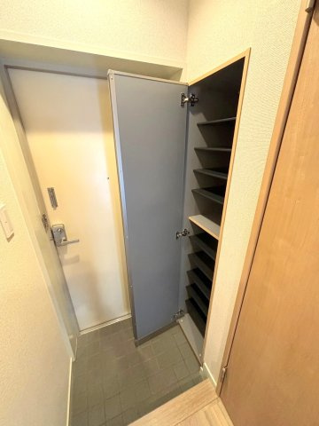 ガーデンハイツ永福の玄関