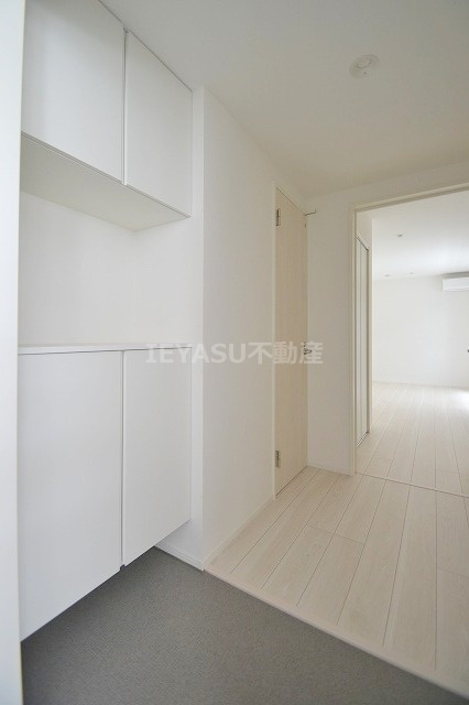 セブンプロート己斐西町Ⅱの玄関
