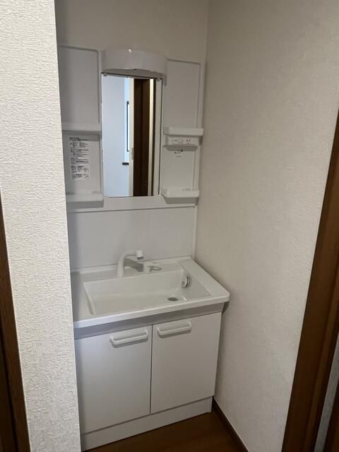 東習志野戸建貸家の洗面所