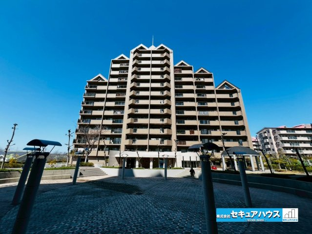 香久山パークスクエアN棟の外観|事前予約にて現地ご見学いただけます！お気軽にお問い合わせください♪
■株式会社　セキュアハウス■
住宅ローンに強く、知識、経験豊富なスタッフ在籍
お客様に寄り添い、ご成約後もサポート致します。　　　　