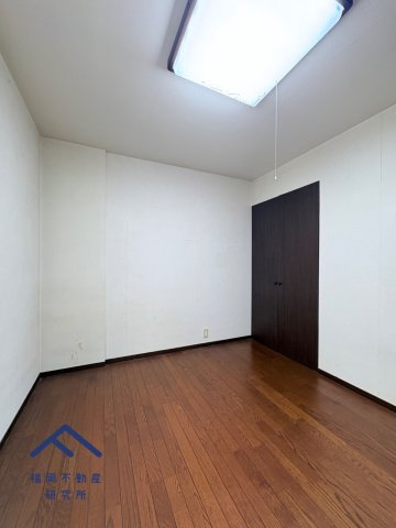 西新パークマンションの洋室