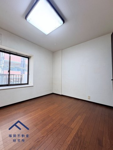 西新パークマンションの洋室