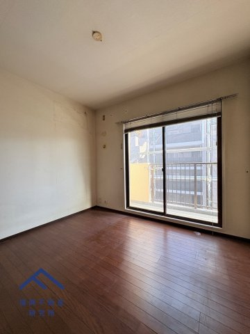 西新パークマンションの洋室