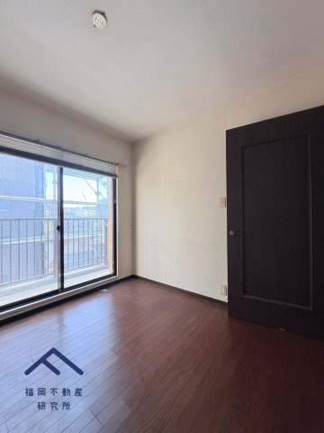 西新パークマンションの洋室