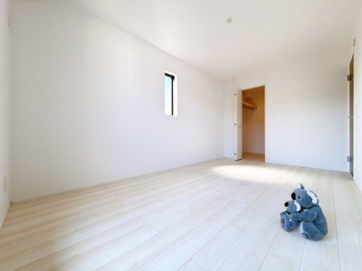 【洋室】 | 前橋市関根町　GRAFARE | 「どんな家具を置こうかな」とワクワクする。好みのこだわりのお部屋にしてじぶんだけの部屋でゆったりと寛げます。