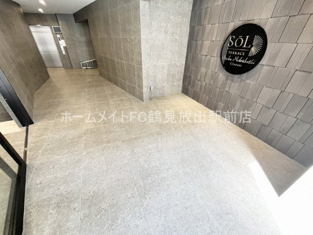 ソルテラスOSAKA緑橋クレアストのロビー