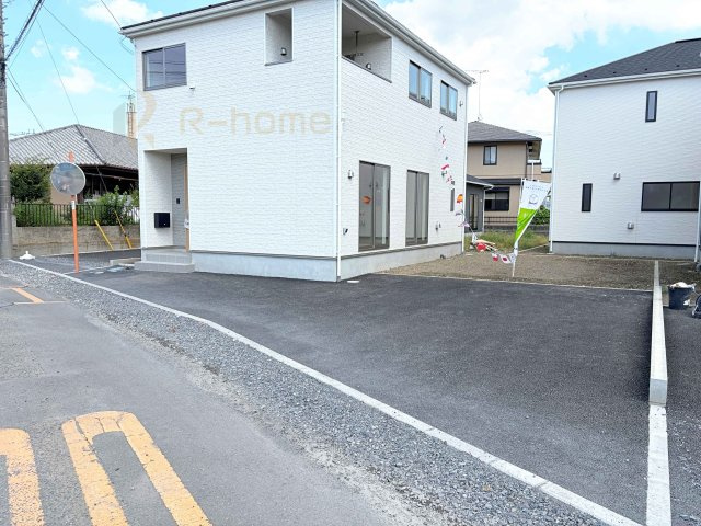 筑西市二木成第2　新築戸建て　3号棟の駐車場|カースペースは2台お停めいただけます♪