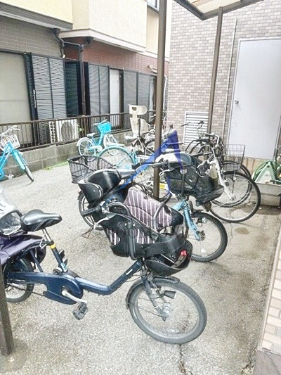 エレガンス浜中のその他共用部分|駐輪場です。