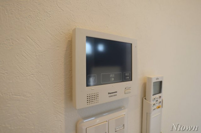 【セキュリティ】 | ハーモニーテラス新栄Ⅱ | モニター付きインターホンです