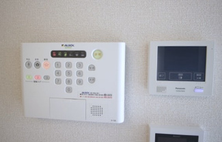 【セキュリティ】 | ever green | ALSOKセキュリティ搭載、モニター付きインターホン