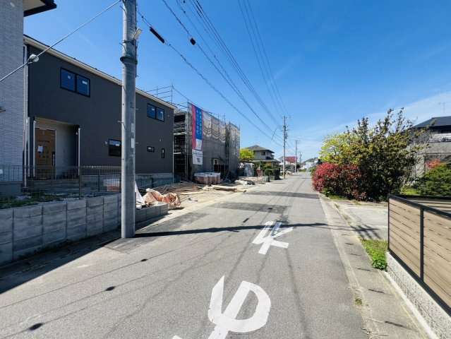 阿久比町草木東郷78番の一部『仲介手数料無料』新築戸建ての前面道路含む現地写真