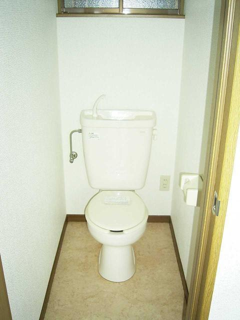 高田戸建のトイレ| 