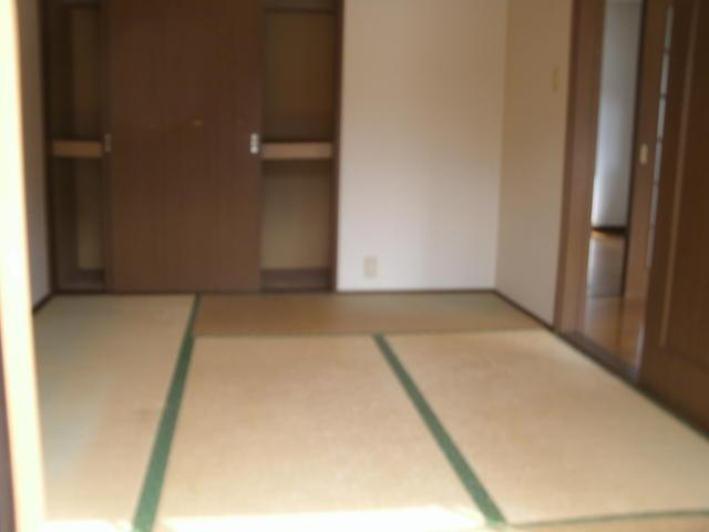 高田戸建の和室| 