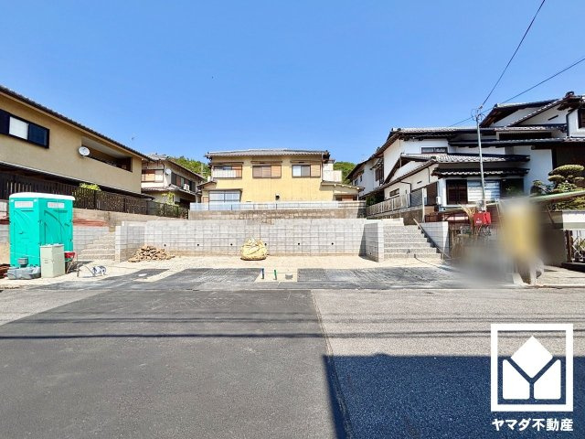 大津市稲葉台　第3　1号棟の前面道路含む現地写真
