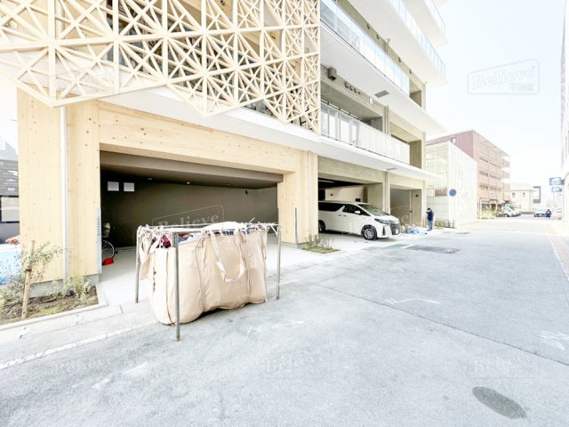 くるめくらす花畑の駐車場|駐車スペースもあります♪