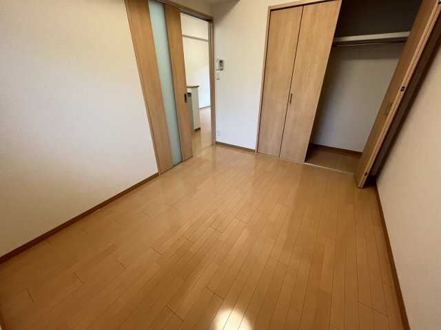 【寝室】ピュアライン医大東