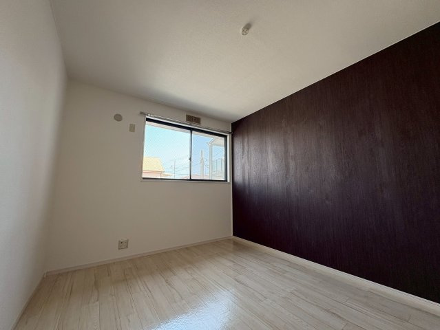 ツインコート弐番館の寝室|ゆとりの広さです