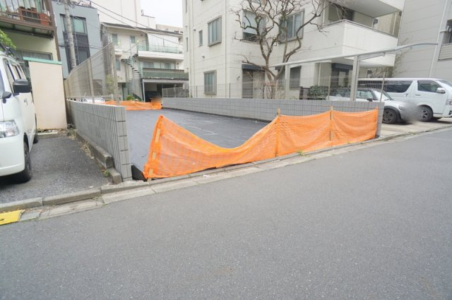 東麻布２　土地の外観|大江戸・南北線「麻布十番」駅徒歩3分
大江戸線「赤羽橋」駅徒歩7分