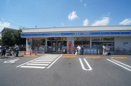 ローソン狛江中和泉三…まで210m