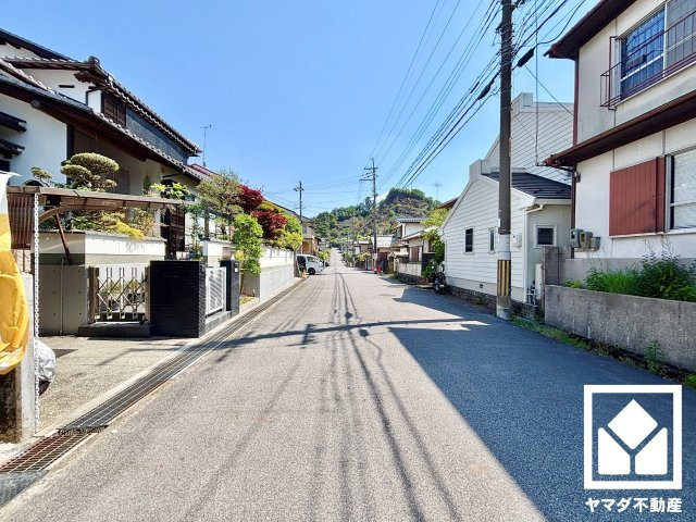 大津市稲葉台　第3　2号棟の前面道路含む現地写真