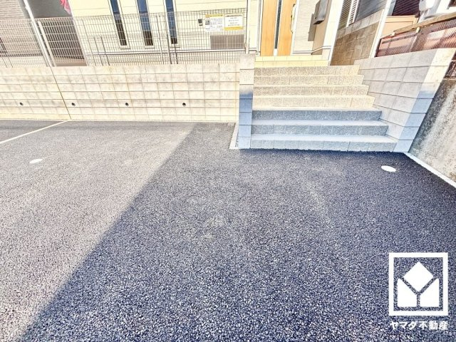 大津市稲葉台　第3　2号棟の駐車場