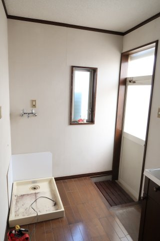 野洲市西河原　中古戸建|洗濯機置き場