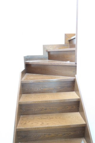 野洲市西河原　中古戸建|階段