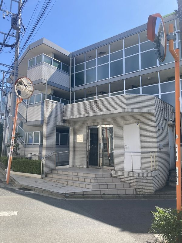 メイリリー経堂（旧リージア経堂三丁目）