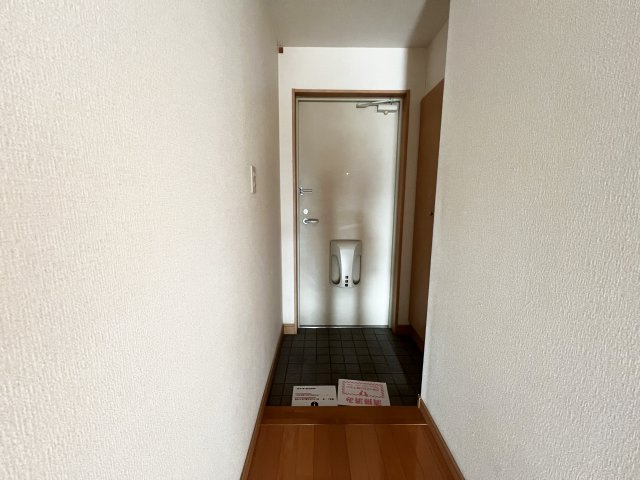 リヴィエール大高の玄関