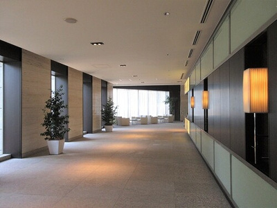 【その他】 | プラウドタワー千代田富士見 | ロビー　※2023年9月撮影の写真