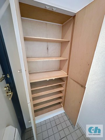 メゾン大森 101号室の収納