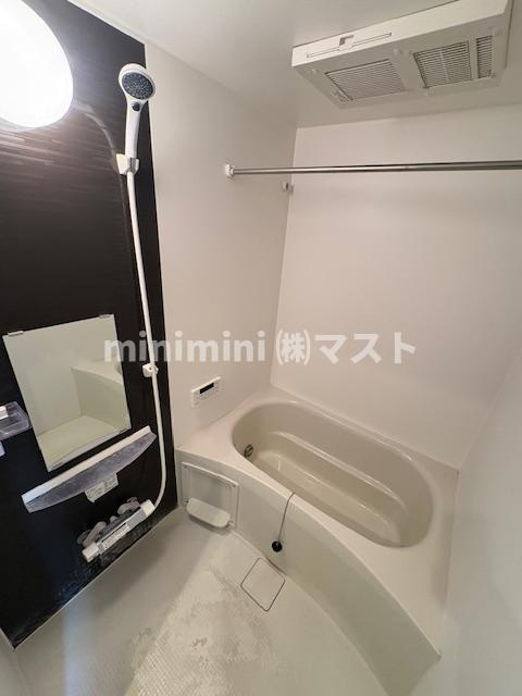 グリュックメゾン福島の浴室