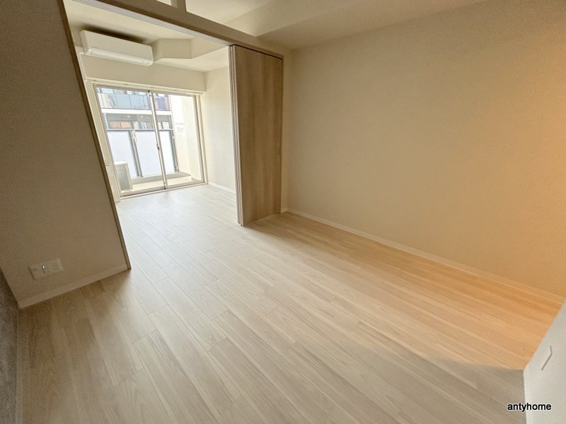 ミラージュパレス本町Depart　仲介手数料無料の居間・リビング