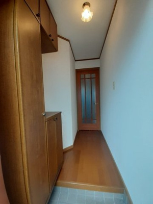 【玄関】 | エスポアールユアサⅠ | シンプルで使いやすい玄関です