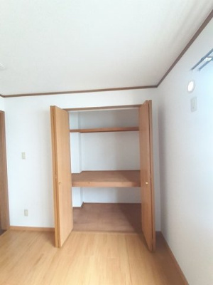 【収納】 | エスポアールユアサⅠ | 便利な収納スペースです