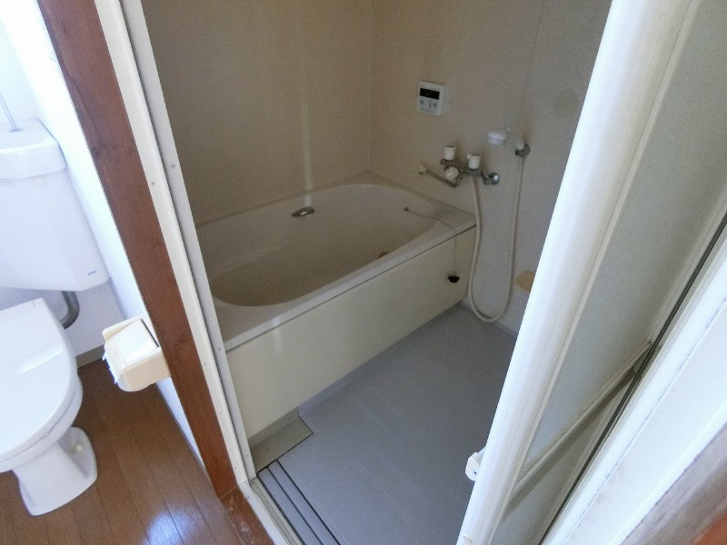 中澤ビルの浴室