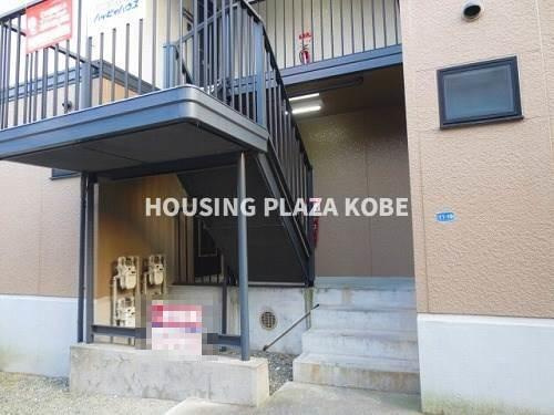 ティーズ潮見台のエントランス