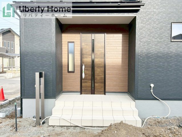 日立市東多賀町３期　新築戸建　2号棟のエントランス