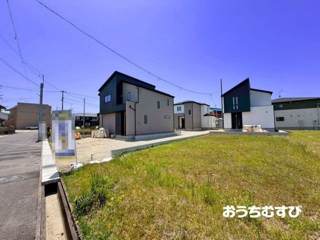 守山区上志段味6期(全4棟)の前面道路含む現地写真