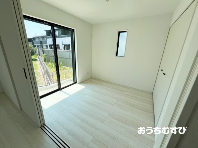 守山区上志段味6期(全4棟)の洋室